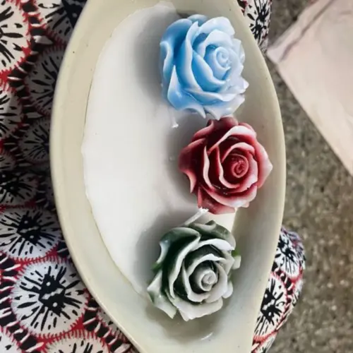 3 rosas sobre cristal — imagen 2